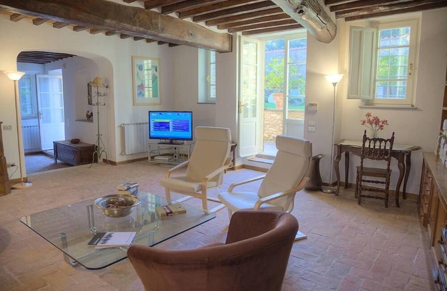 Charming House - FORTE DEI MARMI - 3 bedrooms 6 sleeps