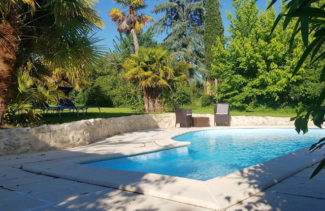 Charming house village - heated private pool & outside ktichen