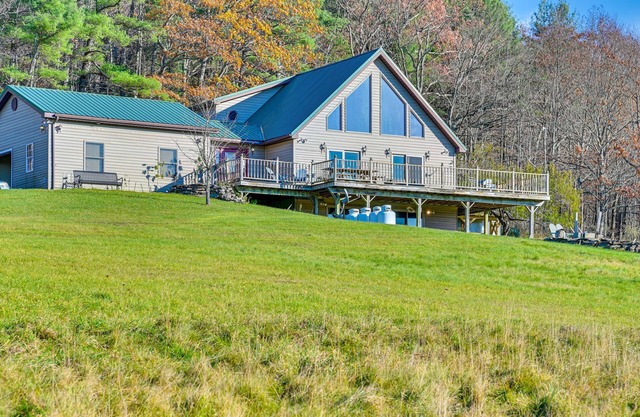 Charming New York Chalet w/Hot Tub & Game Room!