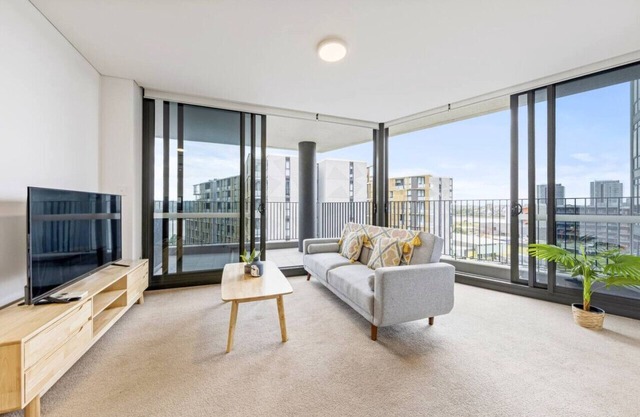 Charming & Peaceful - 2BR APT in Wentworth Point