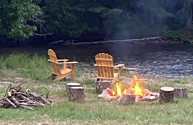Charming riverfront house near Bolton Landing and Gore Mountain with AC