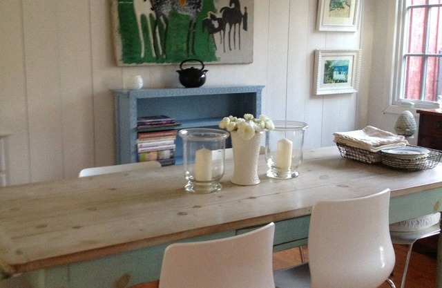 Charming Southampton cottage by the sea