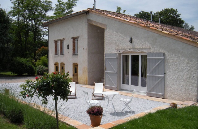 Charming suite on the ground floor, La Grange