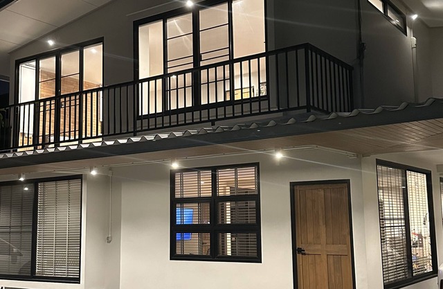 Charming 3 Bedroom house in North of Bangkok: Quiet neighborhood & Relaxation!