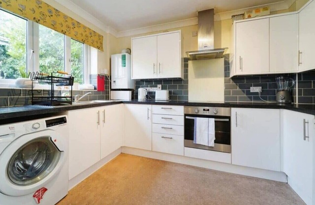 Charming Uxbridge 3BR Home with Parking
