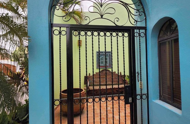 Charming villa nestled in a mango plantation only 2 kilometers from the beach.