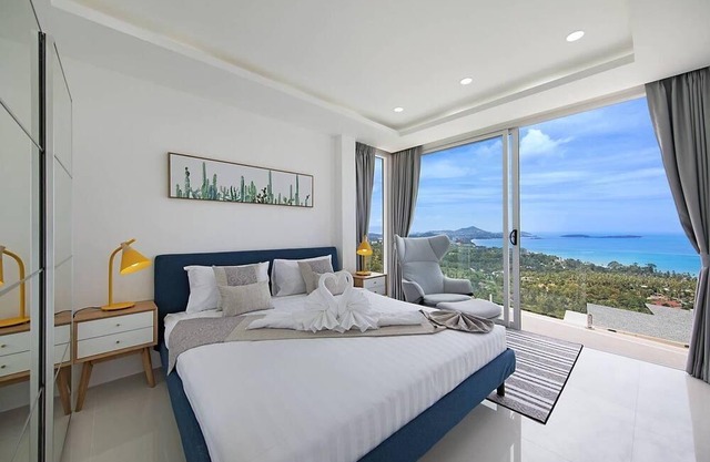 Chaweng Noi Lauxry 4-BR sea views Villa Flair