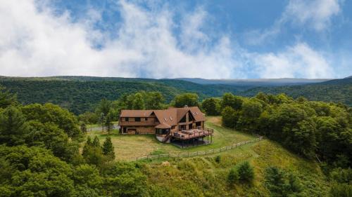Chester by AvantStay Amazing Views Secluded Home A True City Escape