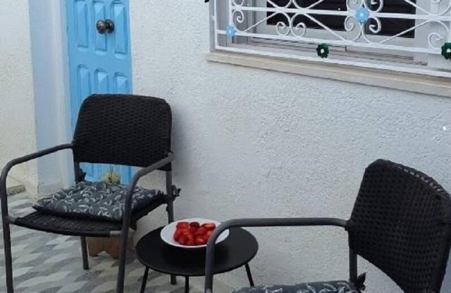 Chez Ayedi - central and familiar atmosphere next to beach