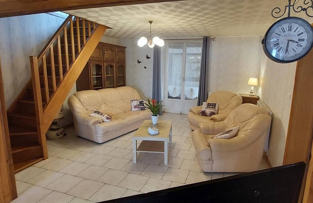 CHEZ MARCELLE - ETEIGNIERES