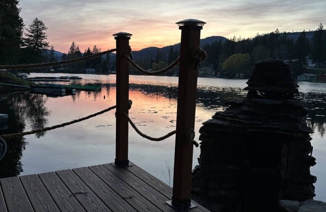 Chimney Rock on Twin Lakes - Cozy Cabin on Twin Lakes in Rathdrum, Idaho