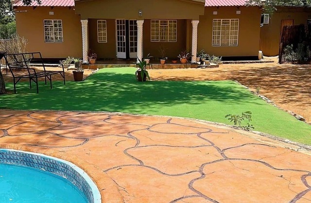 Chobe Oasis Guest House