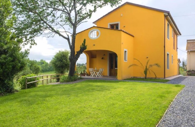 Ciliegio by Interhome