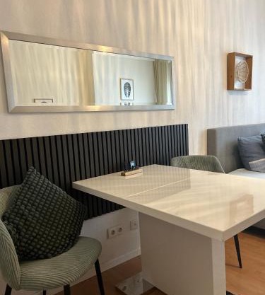 City Apartment Nähe Uni mit Parkplatz