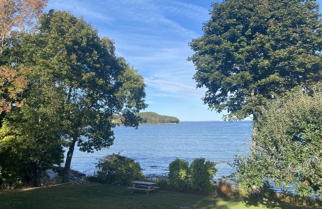 CLAM COVE BEACH COTTAGE- Town of Rockport