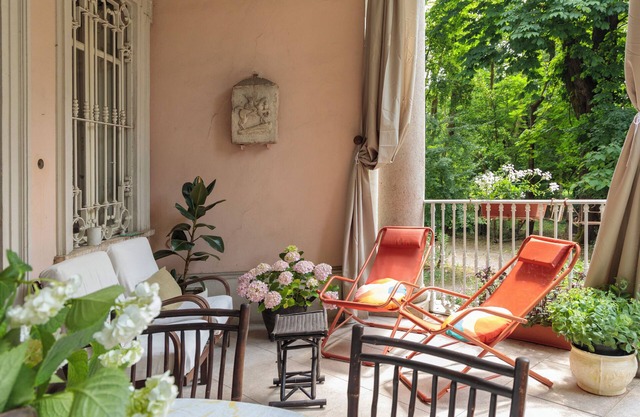 Classic room in a 19th-century villa