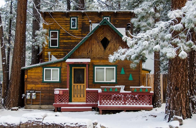 Classic Tahoe Charm! Dogs OK! Close to Everything!