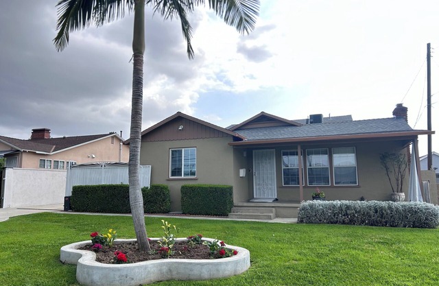 Clean 3 bedroom 2 bathroom home