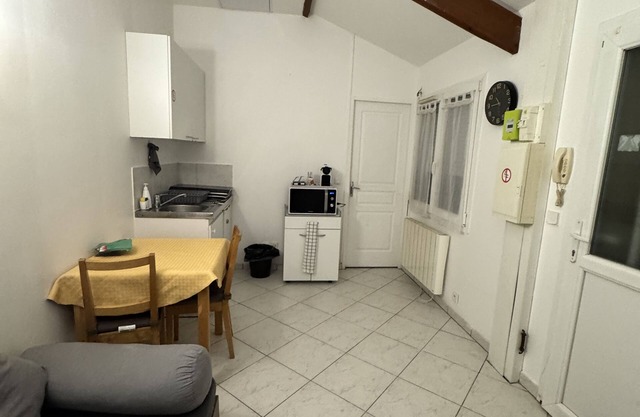 Close to Paris and Disney, Self-contained apartment