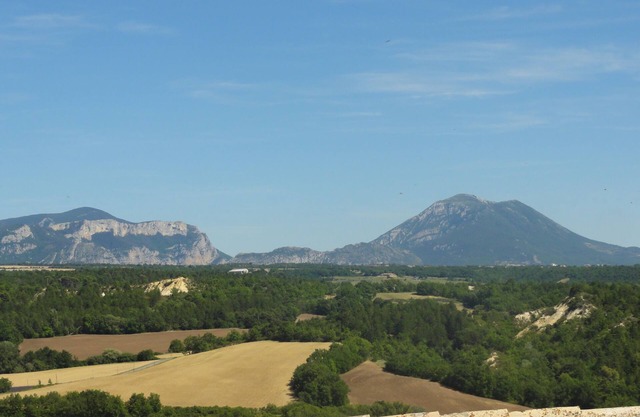 Close to the Gorges du Verdon Apartment with garden, terrace, panoramic view