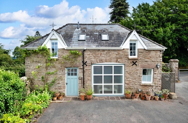 Coach House Wellbeing Retreat