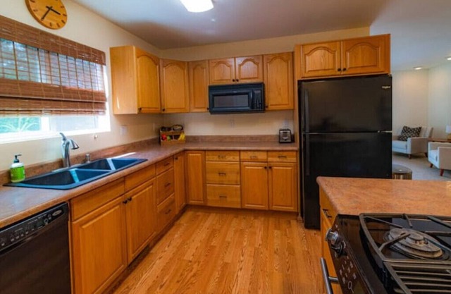 Cobb Mountain Chalet Main For