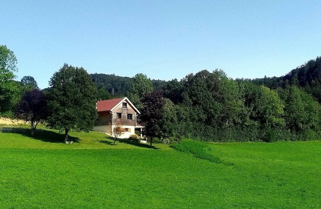 Cocoon chalet surrounded by nature near lakes and waterfalls