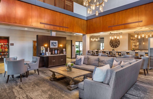 Comfort Inn & Suites Logan International Airport