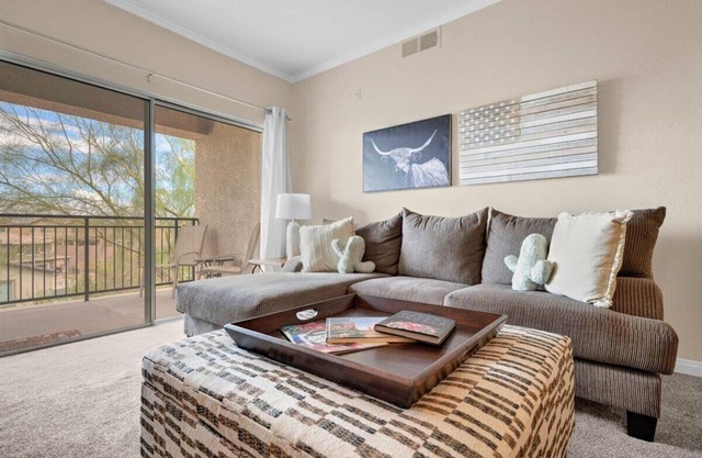 Comfortable Henderson Condo With Strip Views