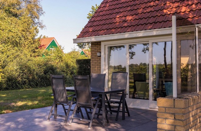 Comfortable bungalow for 4 persons
