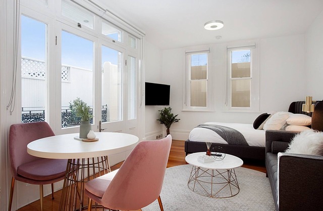 Comfortable Renovated Studio Close To City