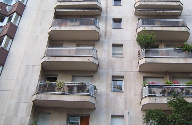 Comfortable T2 apartment, recently renovated, 5 minutes from RER An and the Bois de Vincennes.