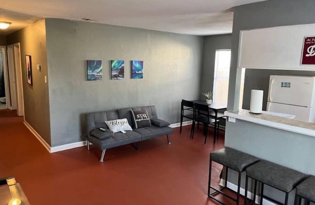 Comfy casa Duplex by Southside Lions