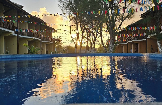 Condomínio Frente mar pé na Área, Piscinas Naturais! Casa Térreo Aconchegante