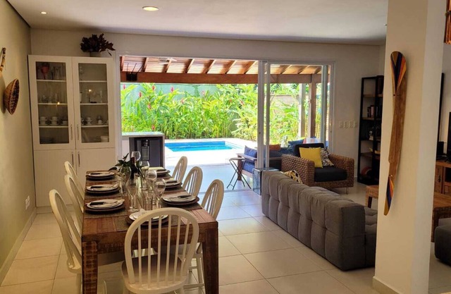 Condominium house 250m from Paúba beach, private exit to the beach, serv.de beach