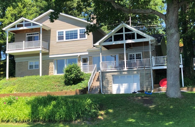 Conneaut Lake, PA 5 Bedroom Lakefront Home with 100' of Frontage and Dock