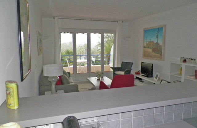 Contemporary Apartment in Antibes with Terrace