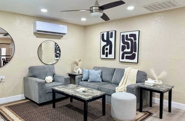 Convenient Downtown Spot with In-Unit Laundry