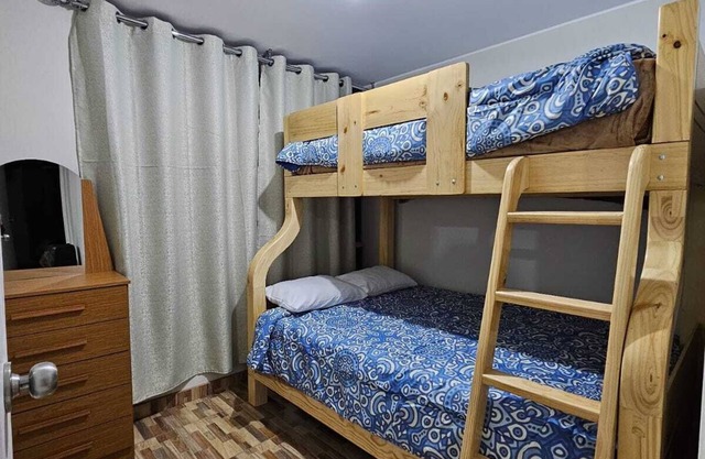 Cool 2-bedroom house with WiFi in sunny Ica