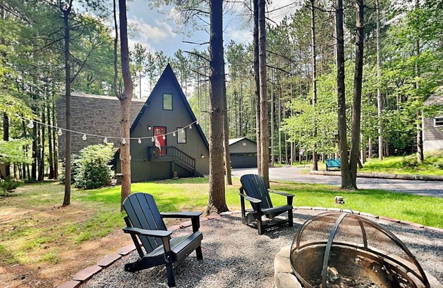 Coopers Landing | Fire Pit + Hot Tub & Game Room!