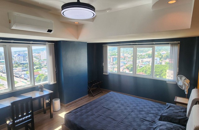 Corner Penthouse with Amazing Views - 2 Bed 2 Bath - Thai Lanna Style