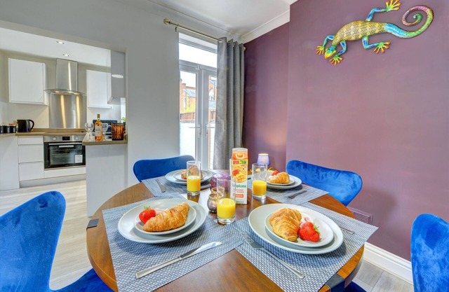 Cosy 2 bedroom detached house