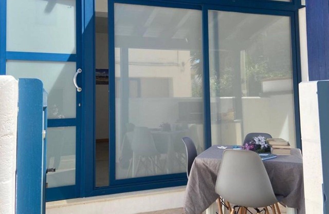 Cosy apartment for 4 guests with A/C, WIFI, TV, terrace, pets allowed and parking