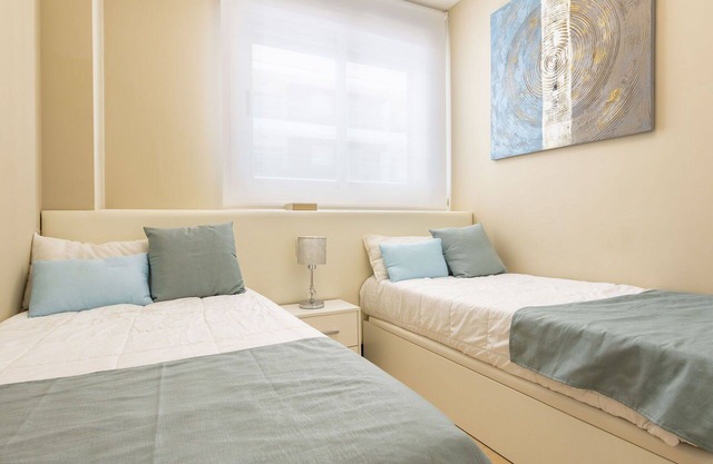 Cosy apartment for 4 guests with A/C, pool, WIFI, TV, terrace, pets allowed and parking