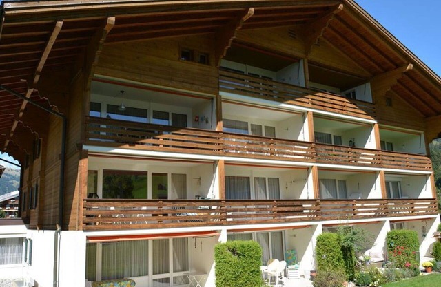 Cosy apartment for 4 guests with WIFI, TV, balcony and pets allowed