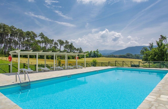 Cosy apartment for 4 guests with pool, A/C, TV, patio, pets allowed, panoramic view and parking