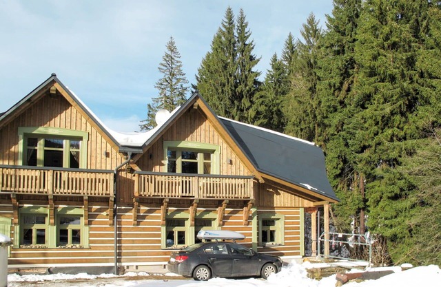 Cosy apartment for 5 guests with WIFI, TV, balcony and pets allowed