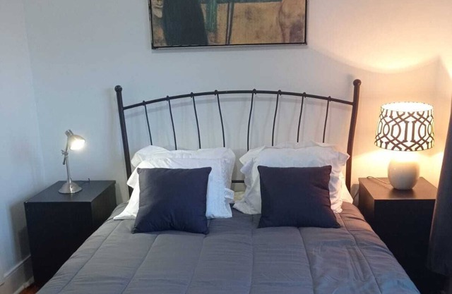 Cosy Appart Renovated Comfort Waterfront 10 minutes Downtown