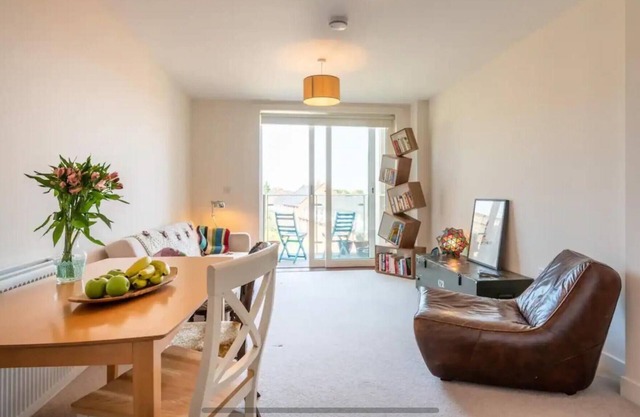 Cosy Cambridge Apartment with 2 Bedrooms