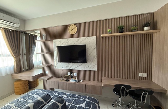 Cosy Studio near BCS & Grand Batam Mall - with Netflix & free wifi